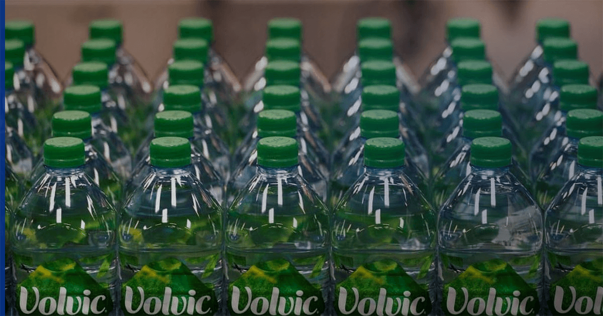 Volvic condamnée pour greenwashing : ce que risque ton entreprise